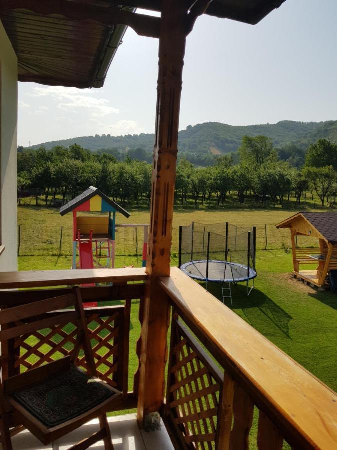 La Bunicu Villa Polovragi Eksteriør bilde